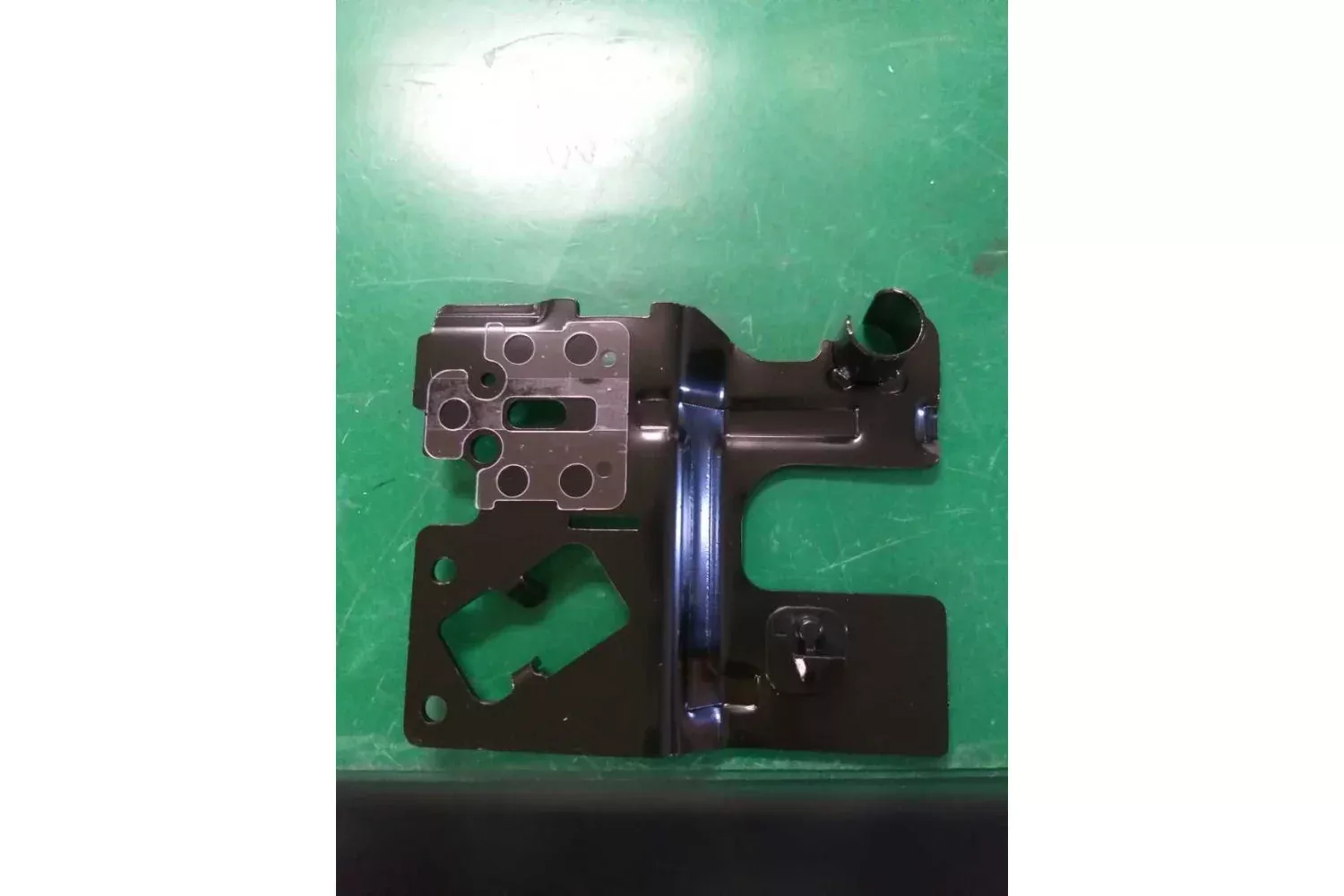 Samsung Refrigerator Left Up Hinge - DA97-19972A